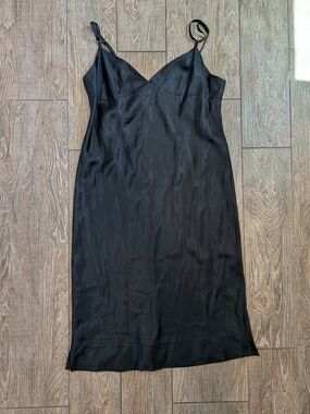 BCBG Maxazaria Little Black Slip Dress Large Spaghetti Strap Deep V Neck